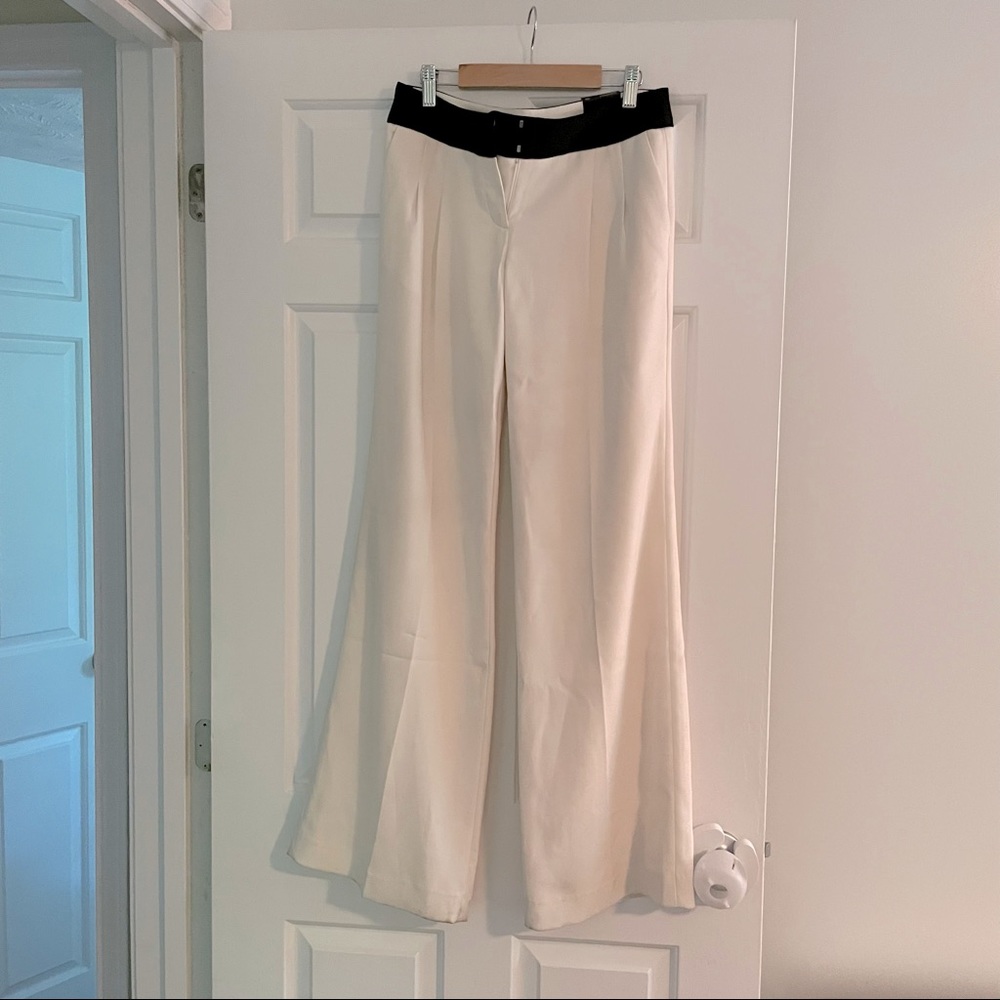 Express white suiting pants with black waist detail, size 0R.